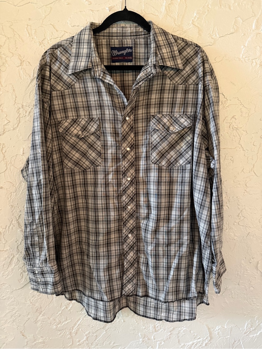 Wrangler Men's Gray Plaid Pearl Snap Shirt in XL Long Tail
